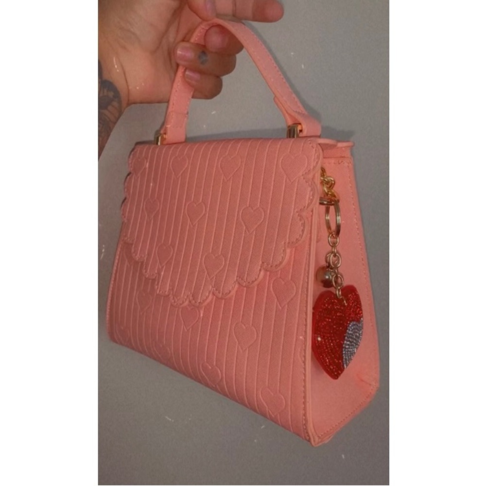Like Dreams Heart Purse💕